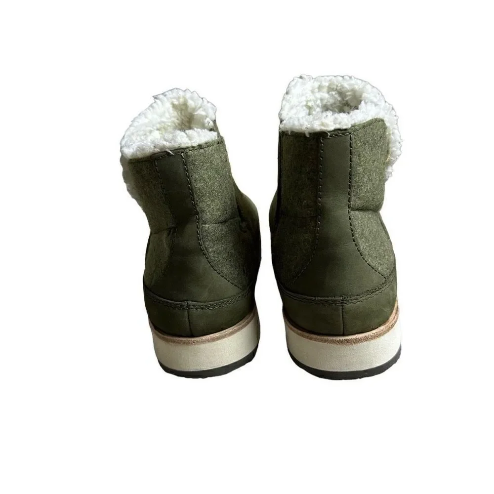 NWOB Merrell Women's Juno Pull on Snow Boot size 7.5